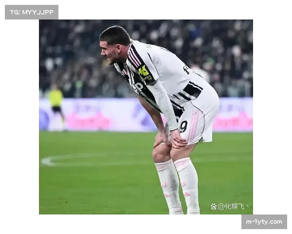 弗拉霍维奇任意球中楣，全场尤文球迷抱头叹息